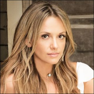 Carly Pearce Profile Photo