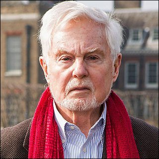 Derek Jacobi Profile Photo