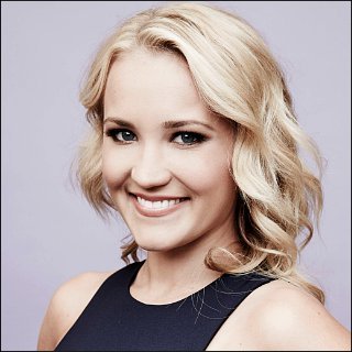 Emily Osment Profile Photo