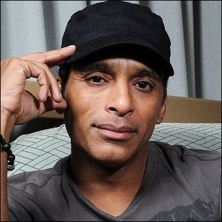 Jon Secada Profile Photo