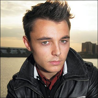 Leon Jackson Latest News, Bio, Profile, Album, Movie and Photo.