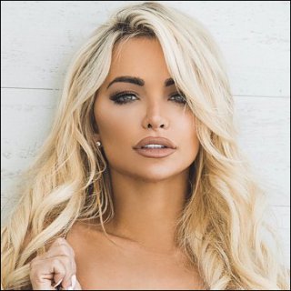 Lindsey Pelas's Instagram, Twitter & Facebook on IDCrawl