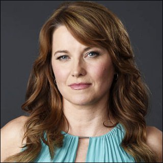 Lucy Lawless Profile Photo
