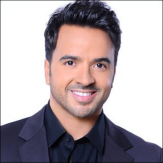 Luis Fonsi Profile Photo