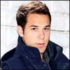 Skylar Astin Profile Photo