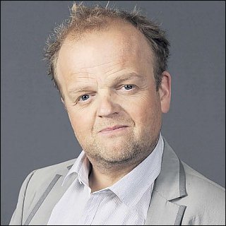 Toby Jones Profile Photo