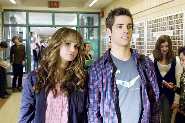 16 Wishes (2010) Cast, Crew, Synopsis and Movie Info