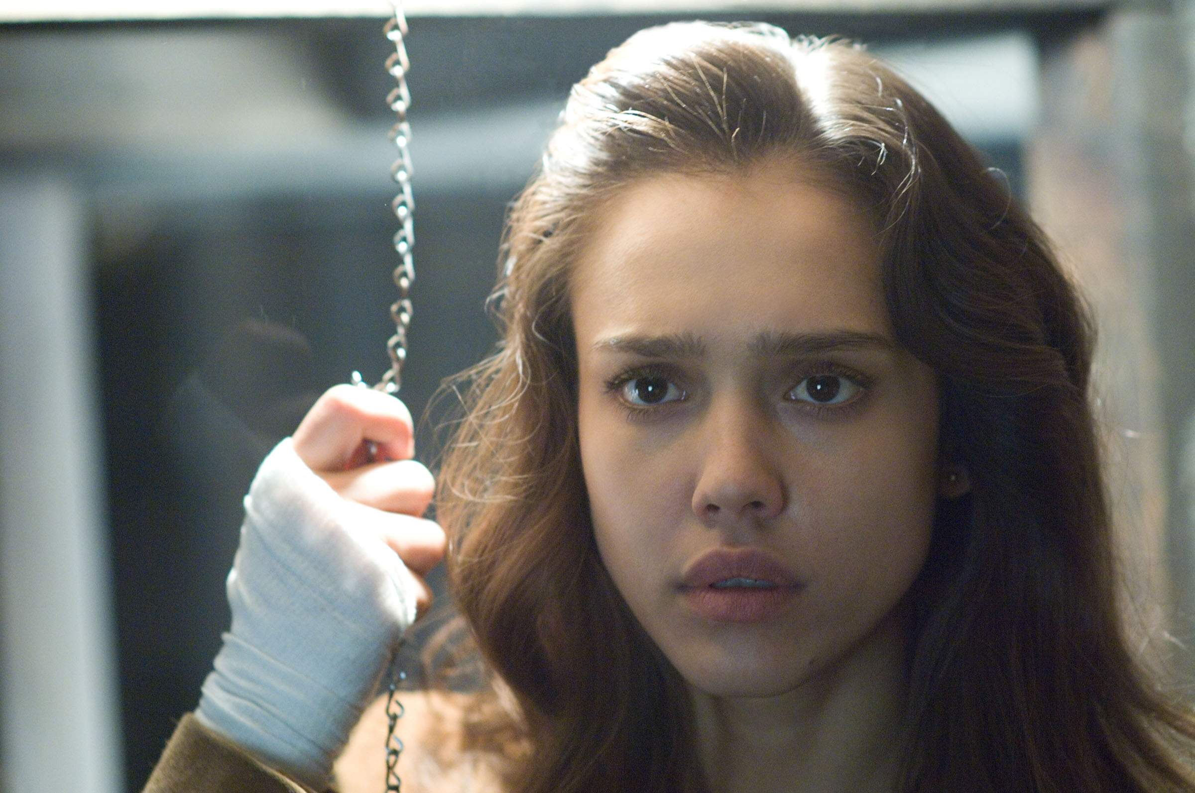 Jessica Alba as Sydney Wells in Lions Gate Films' The Eye (2008)