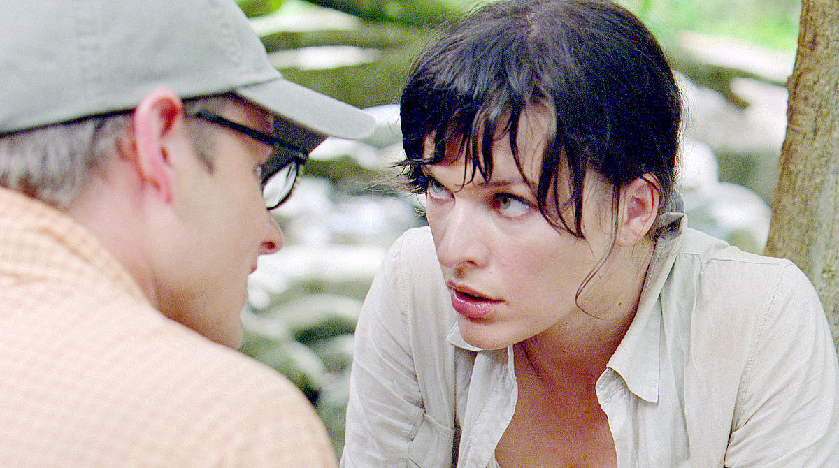 Steve Zahn stars as Cliff and Milla Jovovich stars as Cydney in Universal Pictures' A Perfect Getaway (2009)