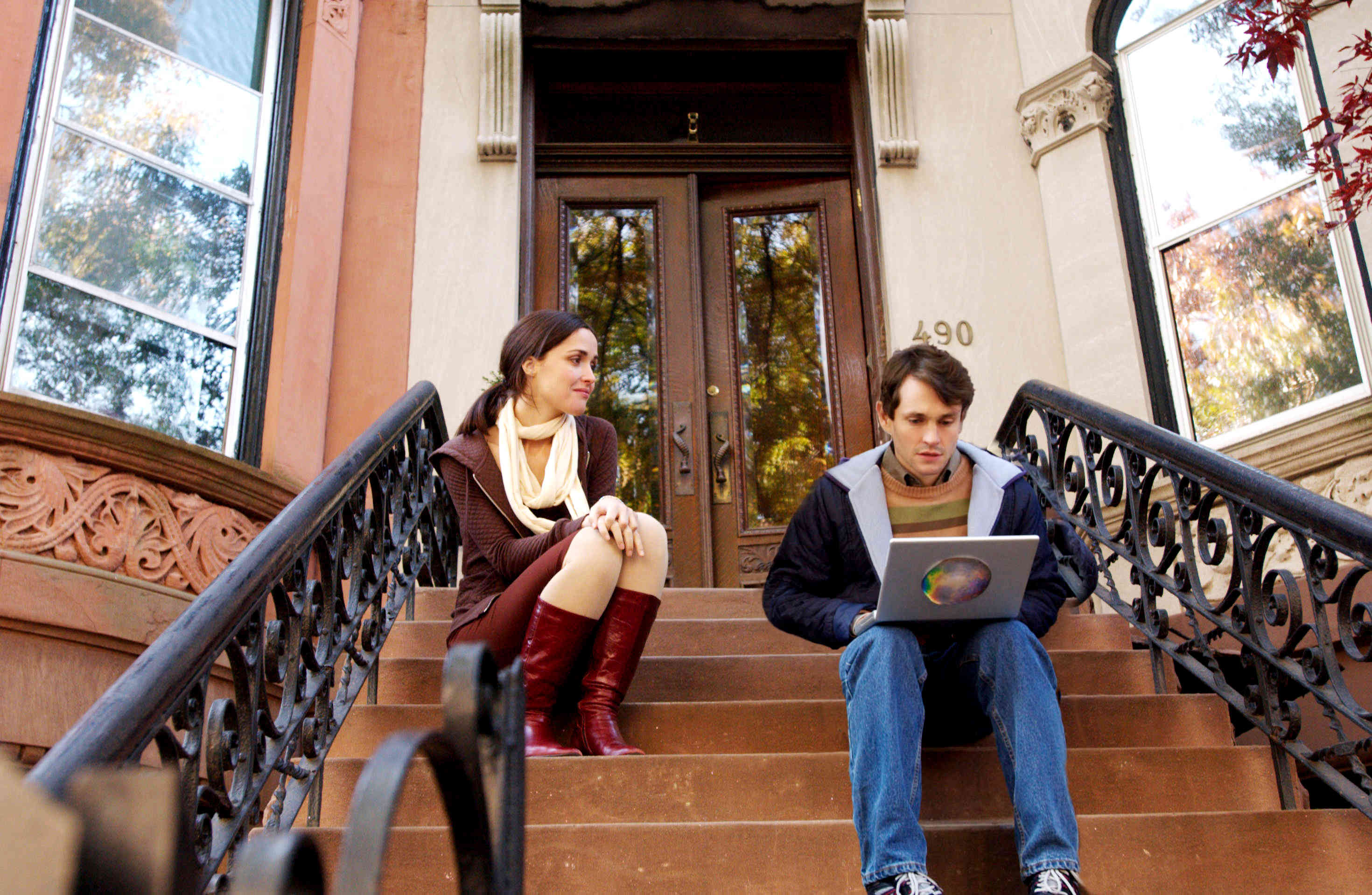 Rose Byrne stars as Beth and Hugh Dancy stars as Adam in Fox Searchlight Pictures' Adam (2009)