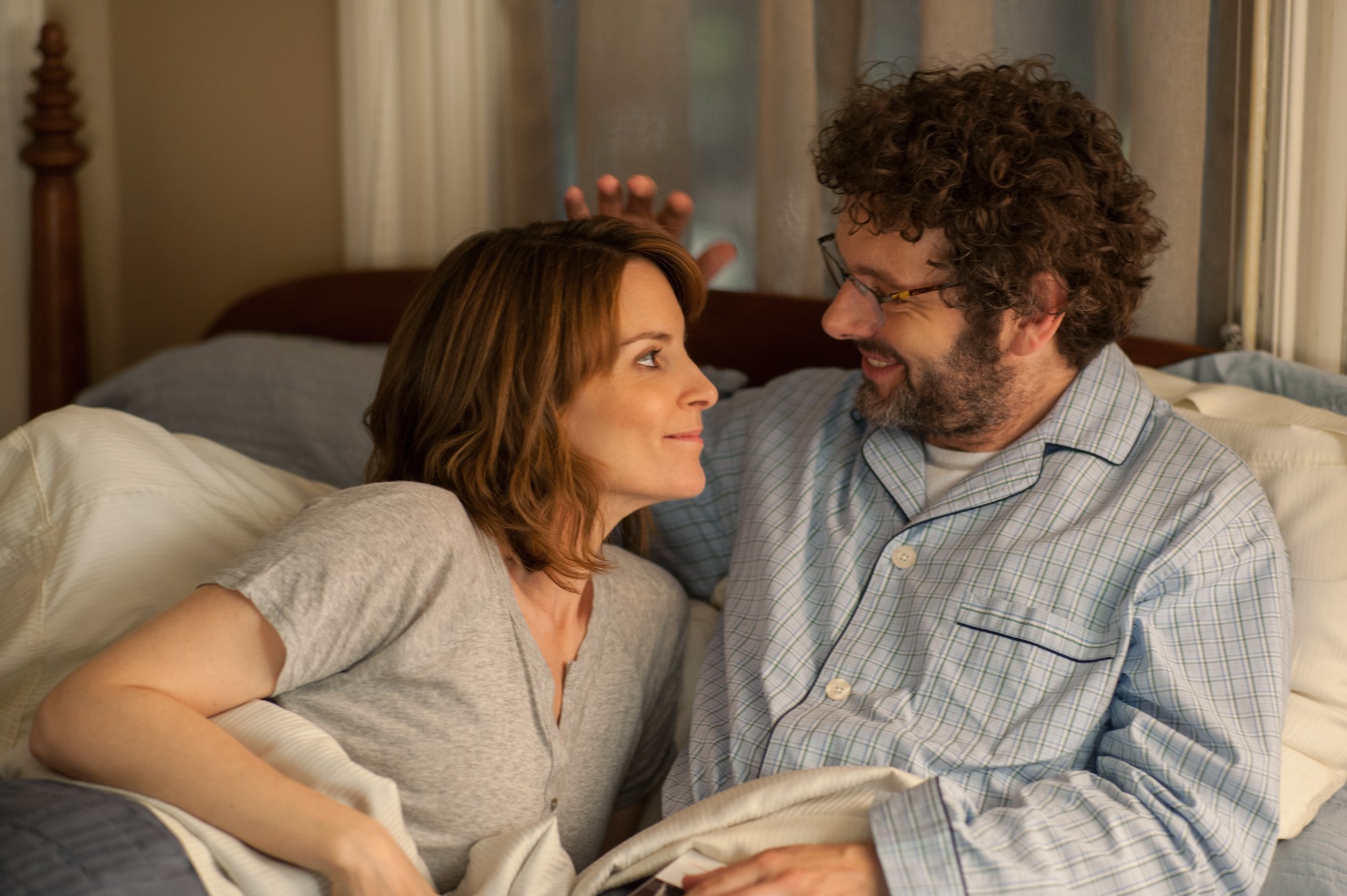 Tina Fey stars as Portia Nathan and Michael Sheen stars as Mark in Focus Features' Admission (2013)