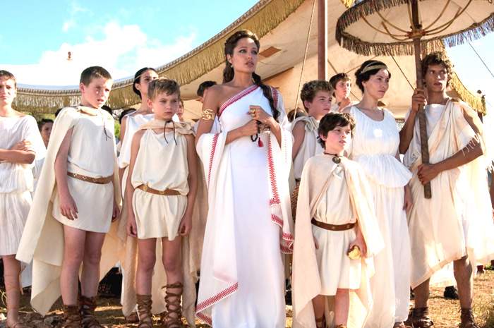 Angelina Jolie as Olympias in Oliver Stone' Alexander (2004)