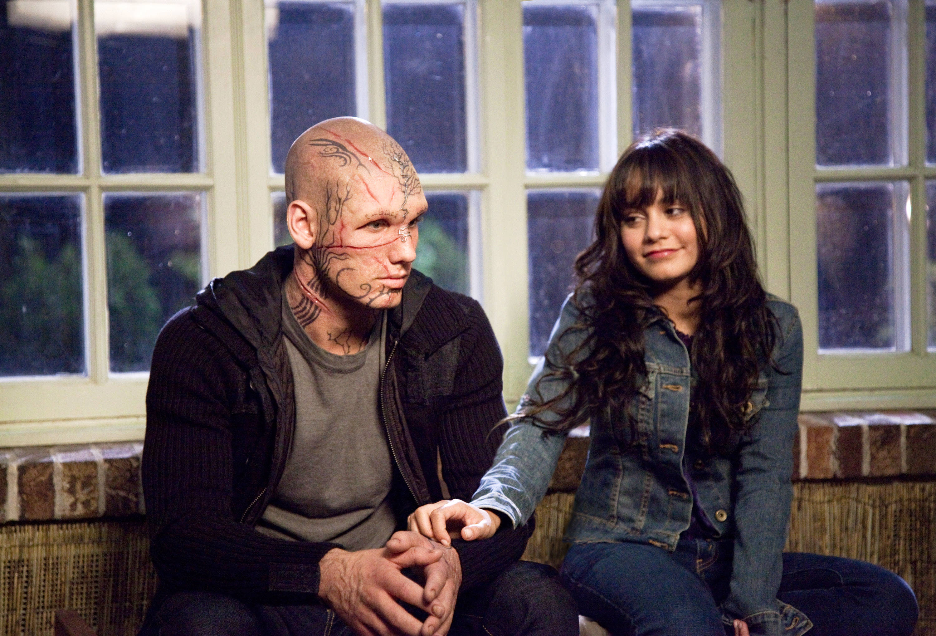 Alex Pettyfer stars as Kyle Kingson and Vanessa Hudgens stars as Linda Taylor in CBS Films' Beastly (2011)