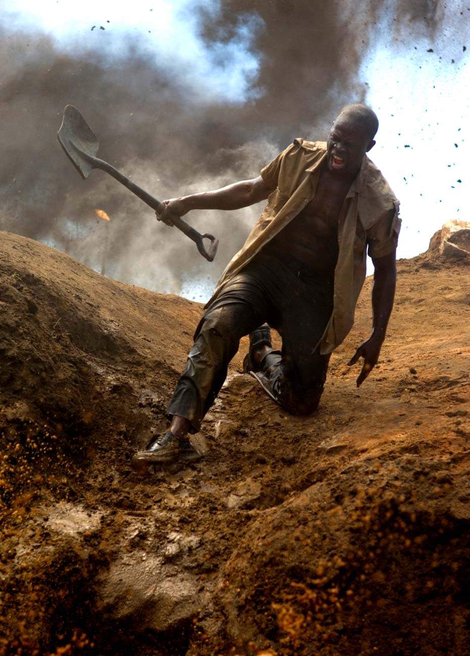 Djimon Hounsou as Solomon Vandy in Warner Bros' Blood Diamond (2006)