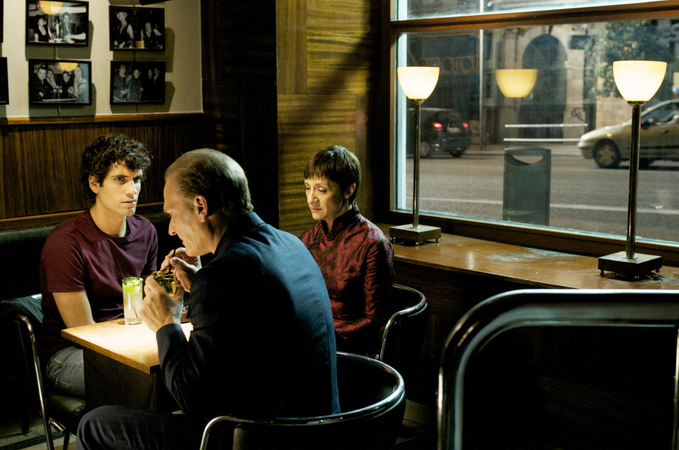 Tamar Novas, Lluis Homar and Blanca Portillo in Sony Pictures Classics' Broken Embraces (2009)