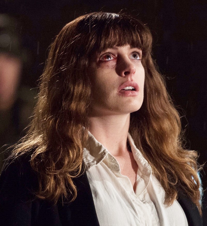 Anne Hathaway stars as Gloria in Neon's Colossal (2017)
