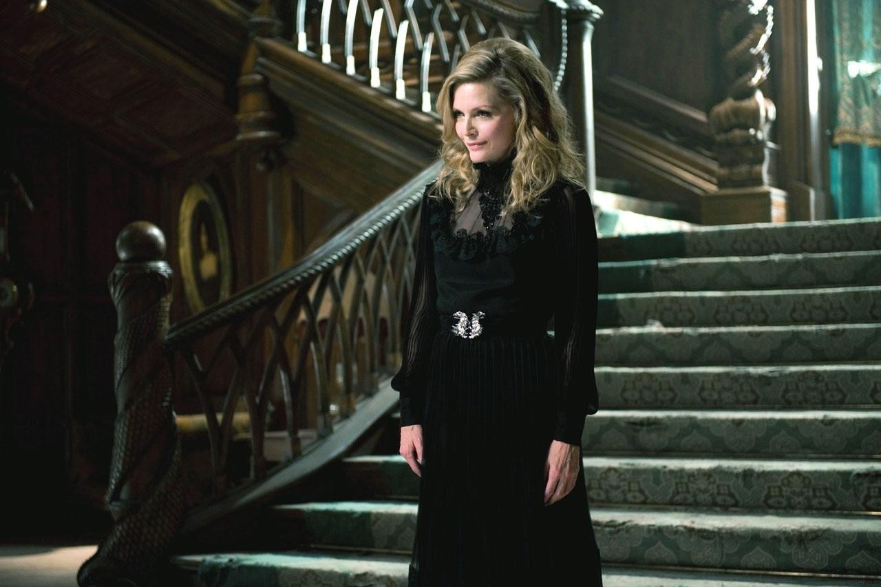 Michelle Pfeiffer stars as Elizabeth Collins Stoddard in Warner Bros. Pictures' Dark Shadows (2012)