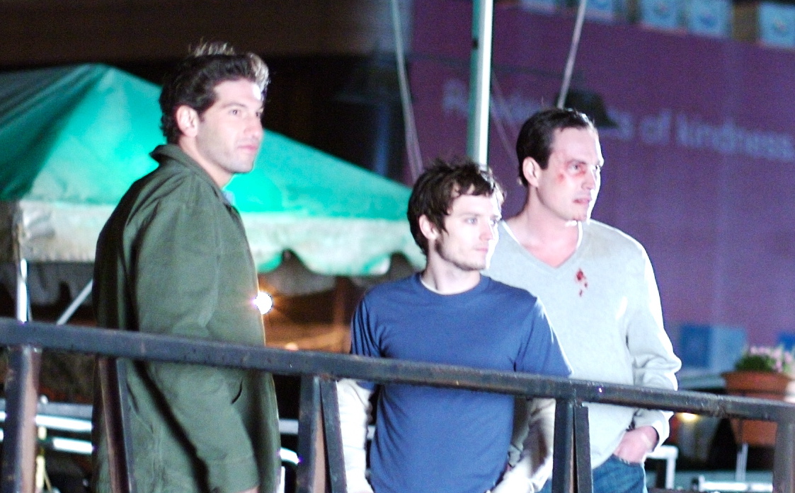 Jon Bernthal as Dixon, Elijah Wood as Aaron Feller and Chris Klein as George Rifkin in First Look Studios' Day Zero (2008)
