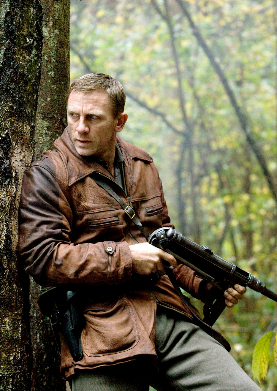 Daniel Craig stars as Tuvia Bielski in Paramount Vantage's Defiance (2009)