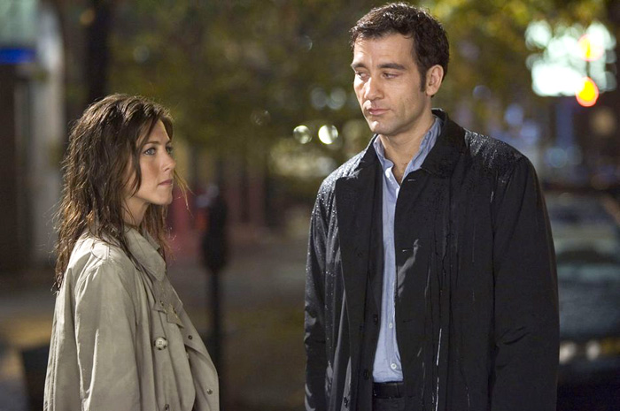 Jennifer Aniston and Clive Owen in DERAILED (2005)