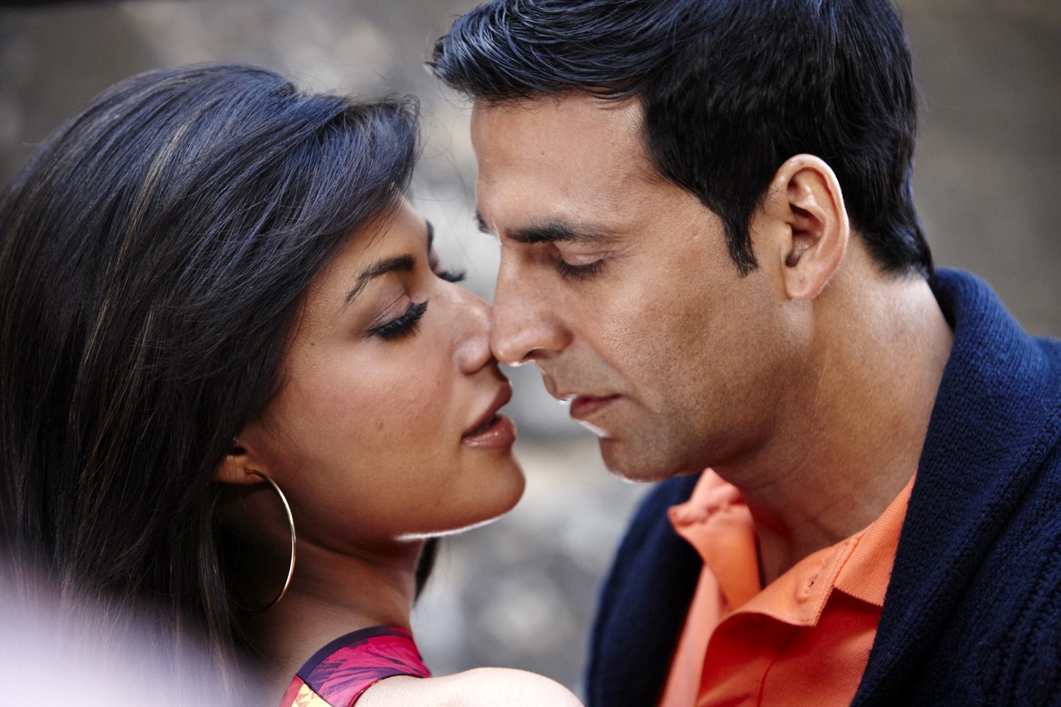 Chitrangda Singh stars as Tanya and Akshay Kumar stars as Jerry Patel in Eros Entertainment's Desi Boyz (2011)