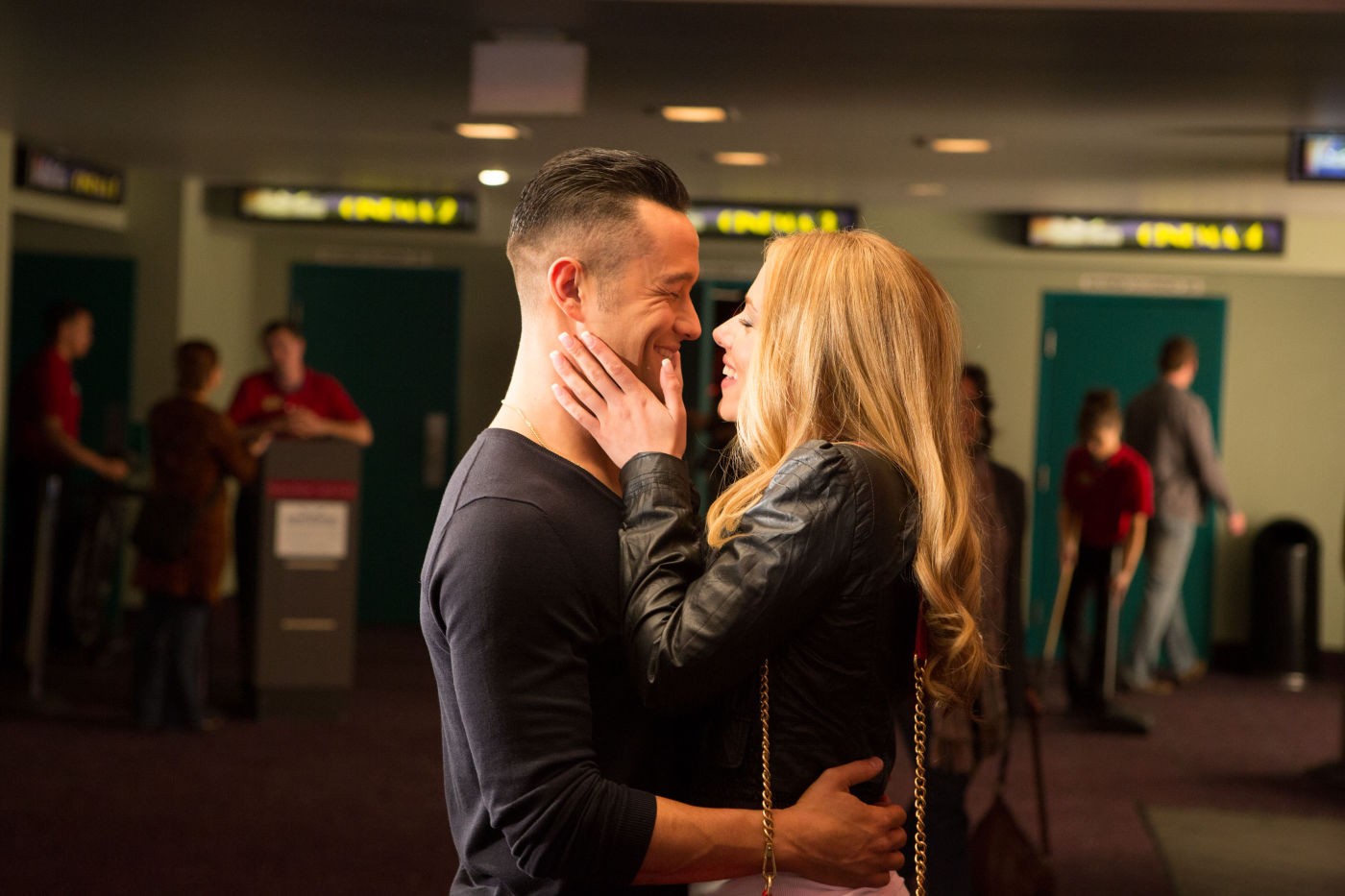 Joseph Gordon-Levitt stars as Don Jon and Scarlett Johansson stars as Barbara in Relativity Media's Don Jon (2013)