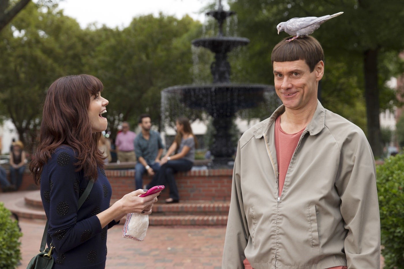 Rachel Melvin stars as Penny Pichlow and Jim Carrey stars as Lloyd Christmas in Universal Pictures' Dumb and Dumber To (2014)