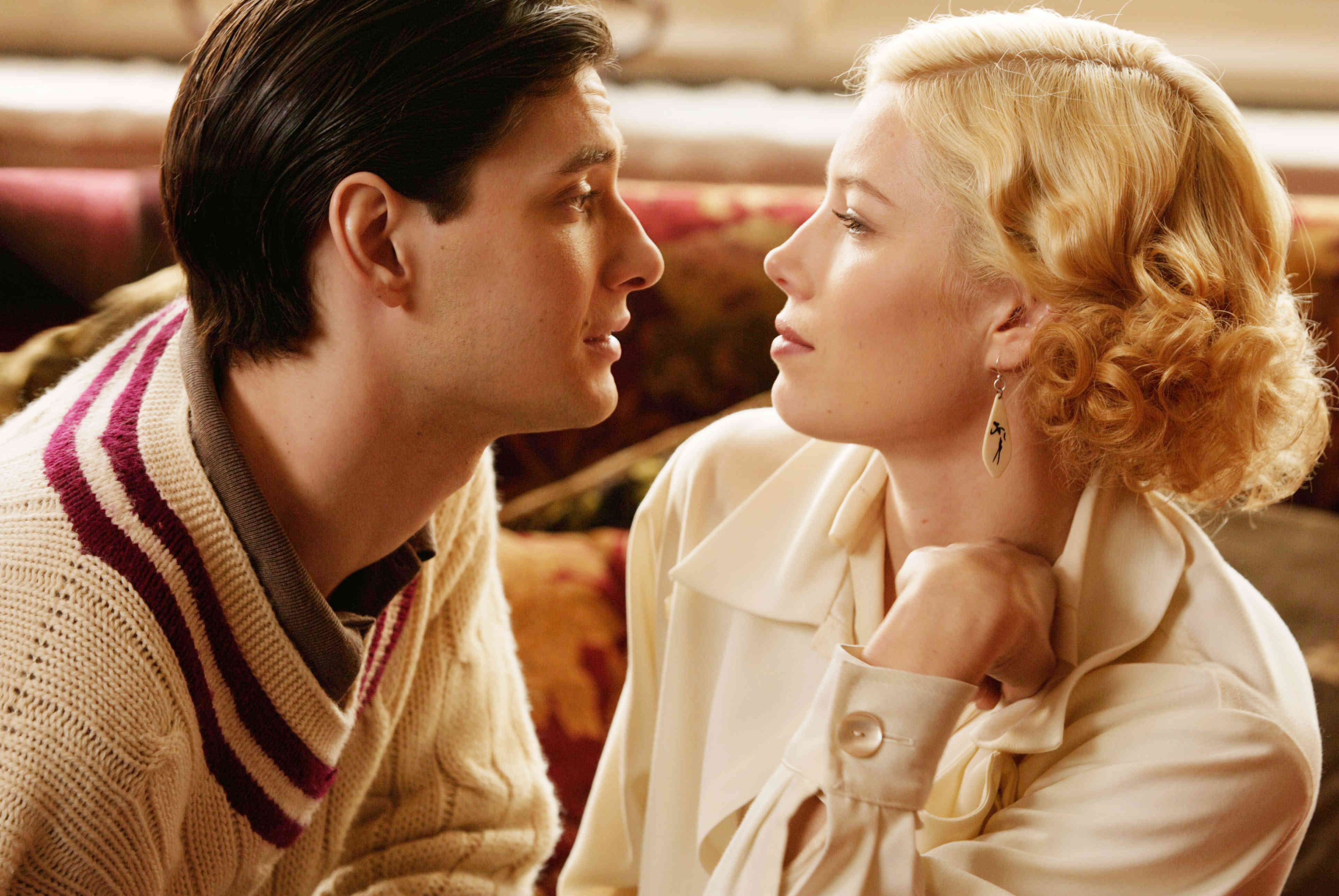 Ben Barnes stars as John Whittaker and Jessica Biel stars as Larita Huntington in Ealing Studios' Easy Virtue (2009)