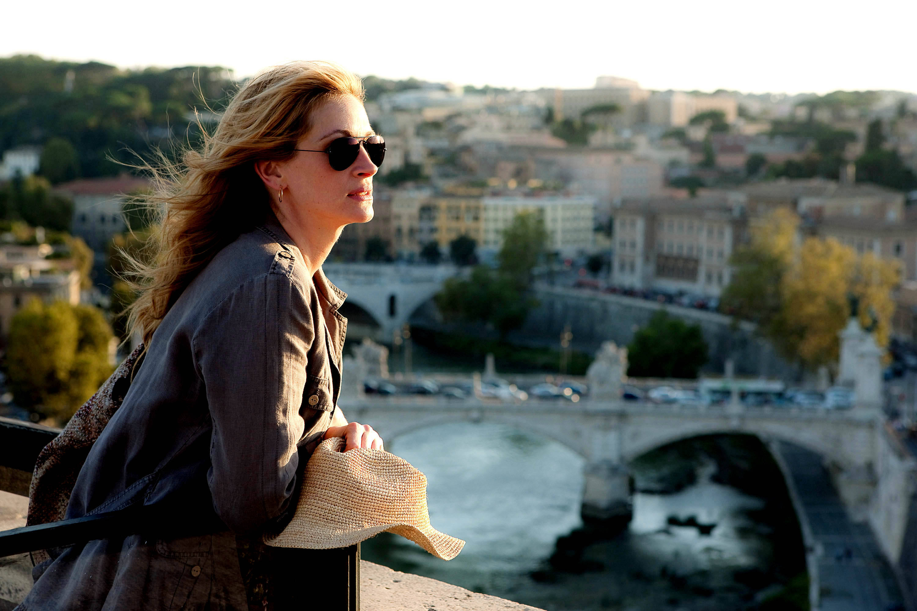 Julia Roberts stars as Elizabeth Gilbert in Columbia Pictures' Eat, Pray, Love (2010)