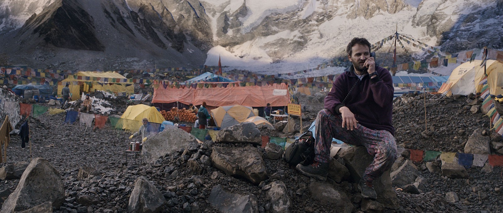 Jason Clarke stars as Rob Hall in Universal Pictures' Everest (2015)