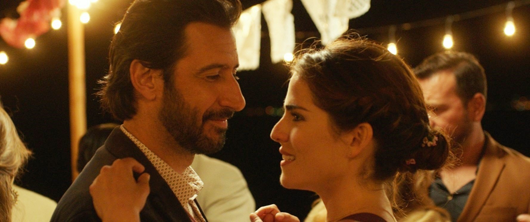 Jose Maria Yazpik stars as Daniel and Karla Souza stars as Clara in Pantelion Films' Everybody Loves Somebody (2017)