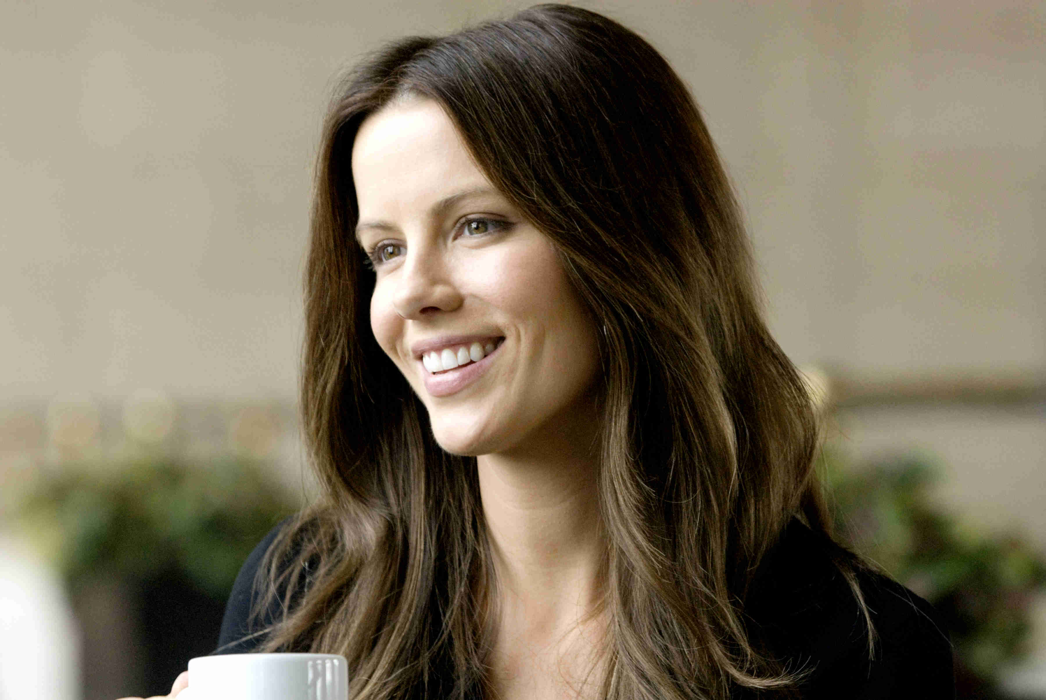 Kate Beckinsale stars as Amy in Miramax Films' Everybody's Fine (2009)