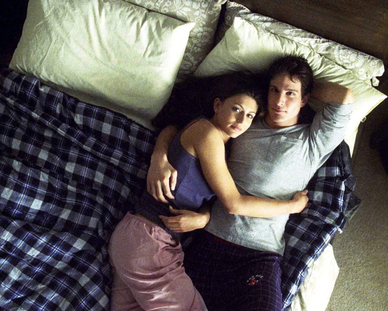 Cerina Vincent stars as Marisa Costa and Jay Jablonski stars as Jake Bianski in Roadside Attractions' Everybody Wants to Be Italian (2008)