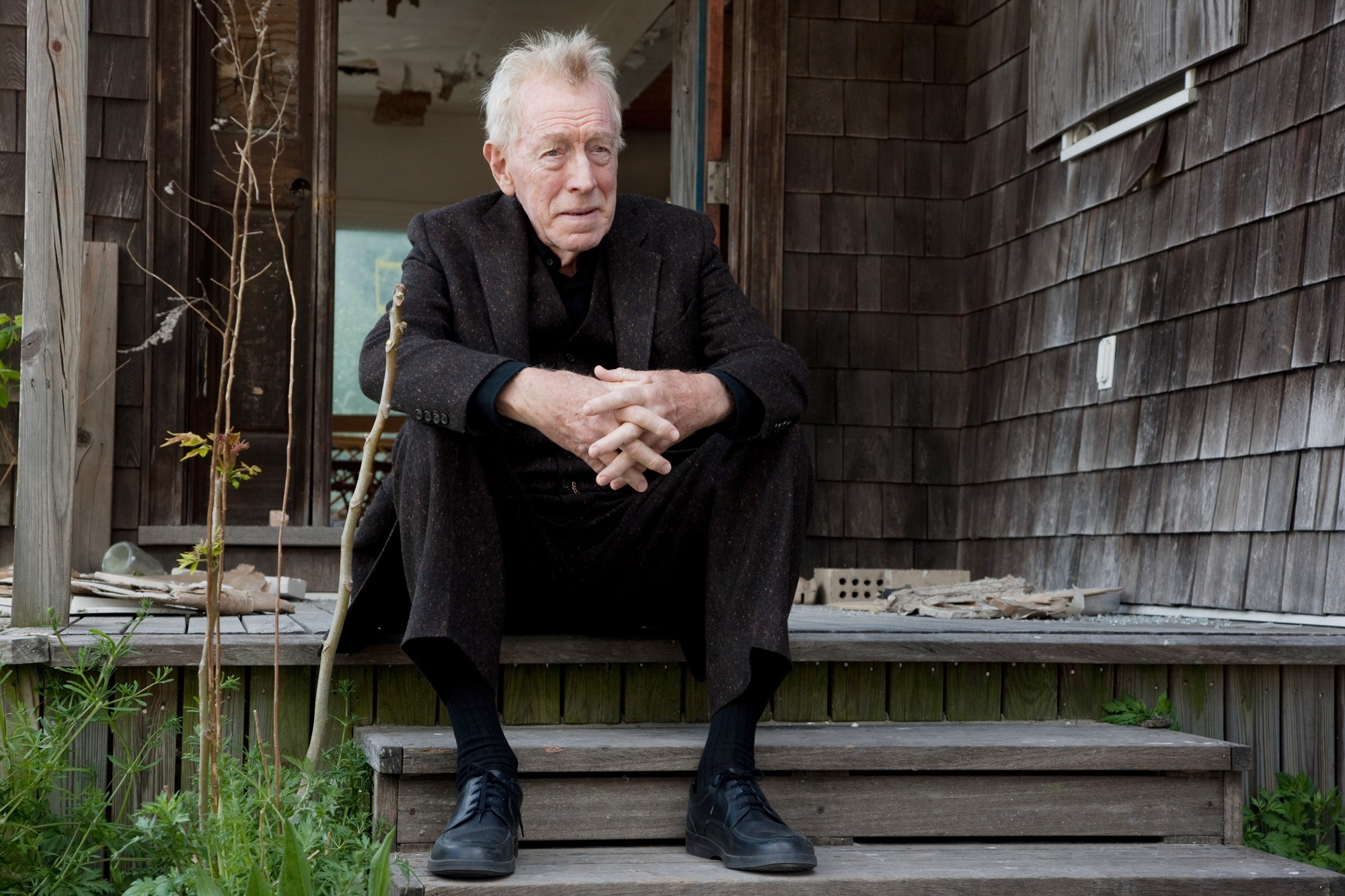 Max von Sydow stars as Thomas Schell Sr. in Warner Bros. Pictures' Extremely Loud and Incredibly Close (2012)