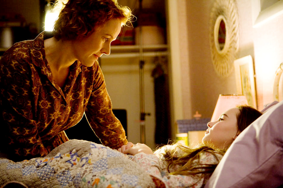 Penelope Ann Miller stars as Trina Baker and Madeline Carroll stars as Juli in Warner Bros. Pictures' Flipped (2010)