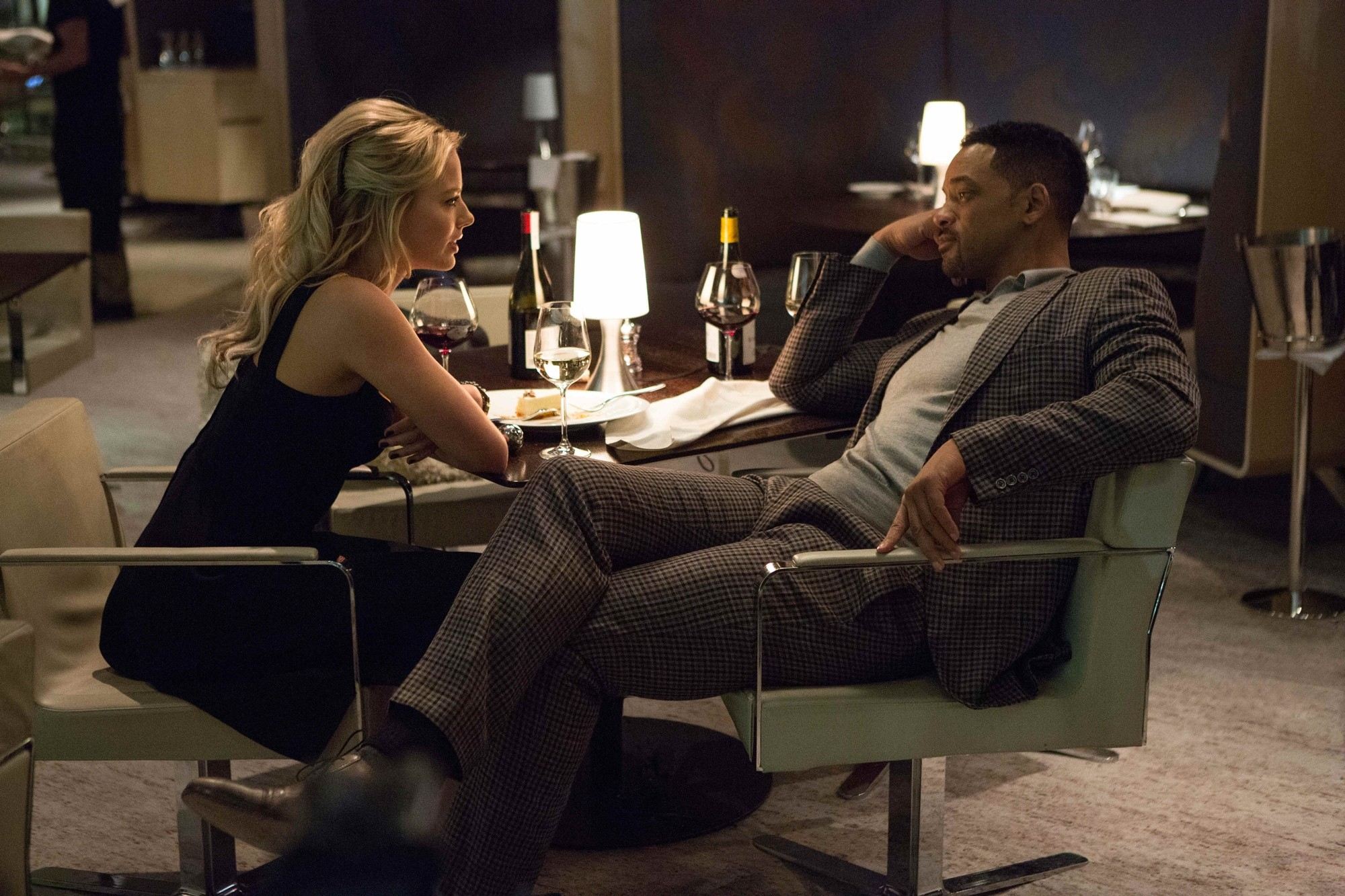Margot Robbie stars as Jess Barrett and Will Smith stars as Nicky in Warner Bros. Pictures' Focus (2015)