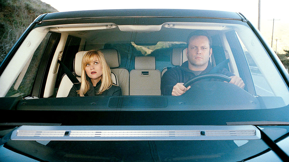 Reese Witherspoon stars as Kate and Vince Vaughn stars as Brad in New Line Cinema's Four Christmases (2008)