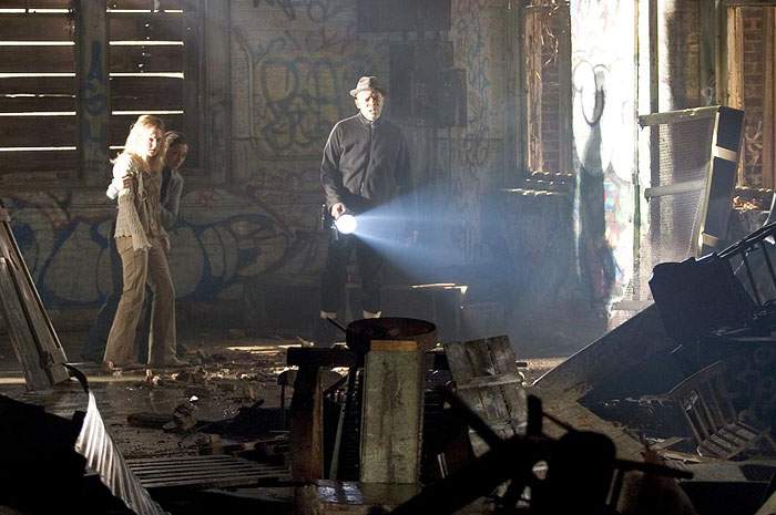 Julianne Moore, Edie Falco and Samuel L. Jackson in Columbia Pictures' Freedomland (2006)