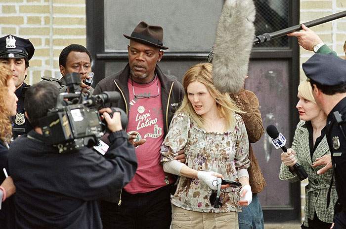 Samuel L. Jackson and Julianne Moore in Columbia Pictures' Freedomland (2006)