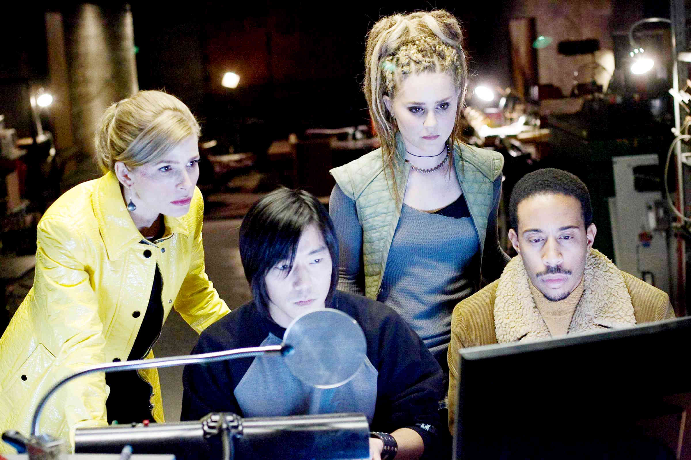 Kyra Sedgwick, Aaron Yoo, Alison Lohman and Ludacris in Lionsgate Films' Gamer (2009)