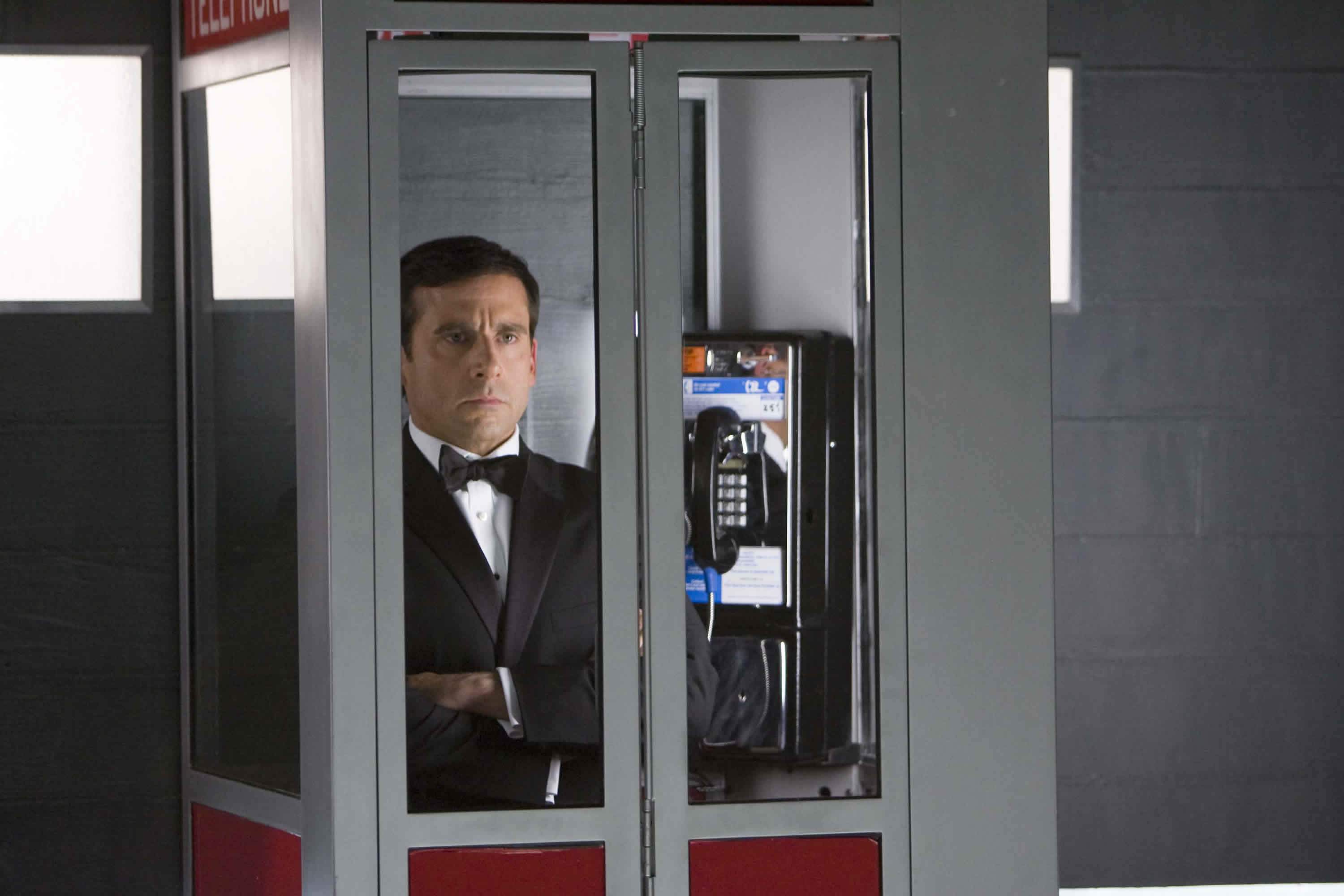 Steve Carell stars as Maxwell Smart in Warner Bros Pictures' Get Smart (2008). Photo by Tracy Bennett.