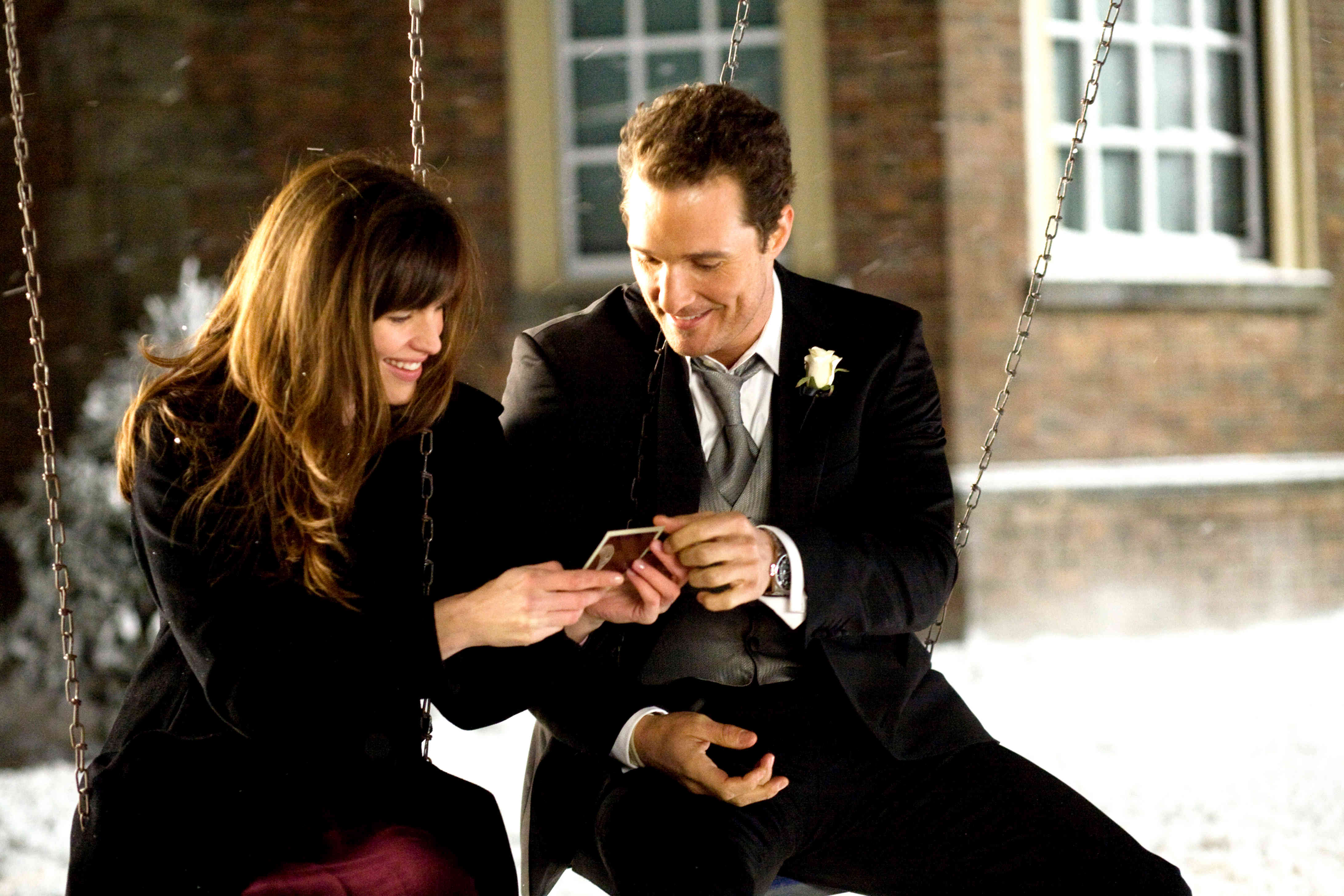 Jennifer Garner stars as Jenny and Matthew McConaughey stars as Connor in New Line Cinema's Ghosts of Girlfriends Past (2009)