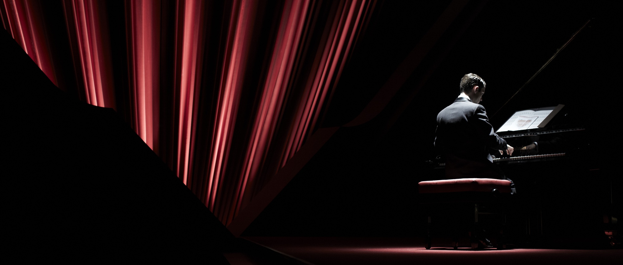 Elijah Wood stars as Tom Selznick in Magnet Releasing's Grand Piano (2014)