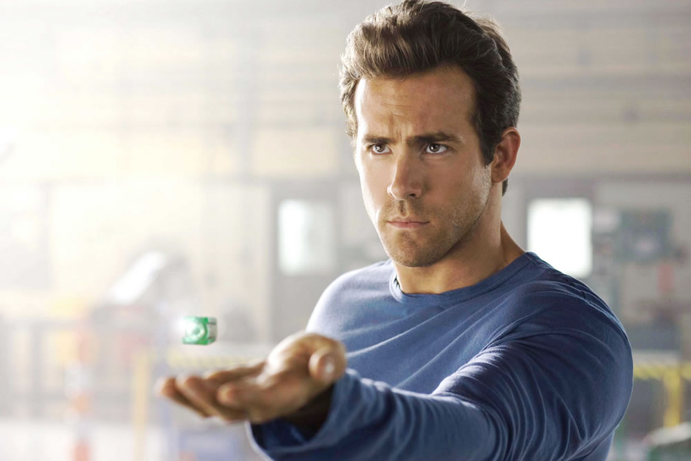 Ryan Reynolds stars as Hal Jordan / Green Lantern in Warner Bros. Pictures' Green Lantern (2011)