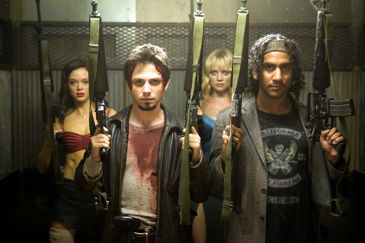 Rose McGowan, Freddy Rodriguez, Marley Shelton and Naveen Andrews in segment Planet Terror in 