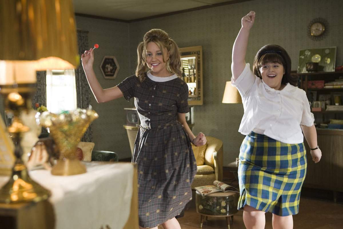 Amanda Bynes as Penny Pingleton and Nikki Blonsky as Tracy Turnblad in New Line Cinema's Hairspray (2007)