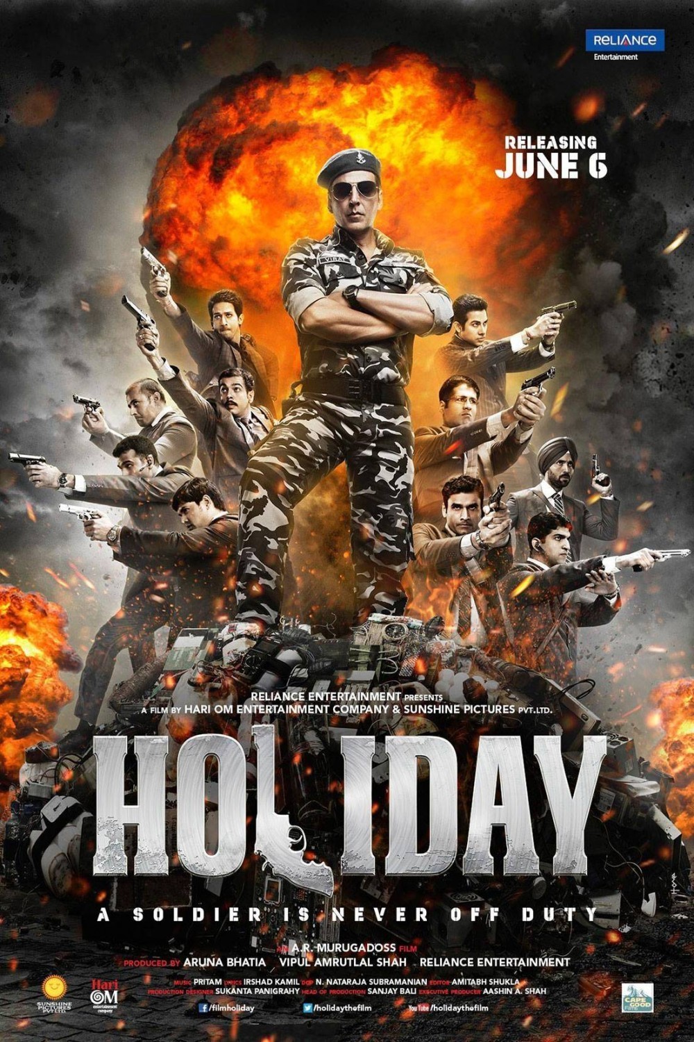 Poster of Reliance Entertainment's Holiday (2014)