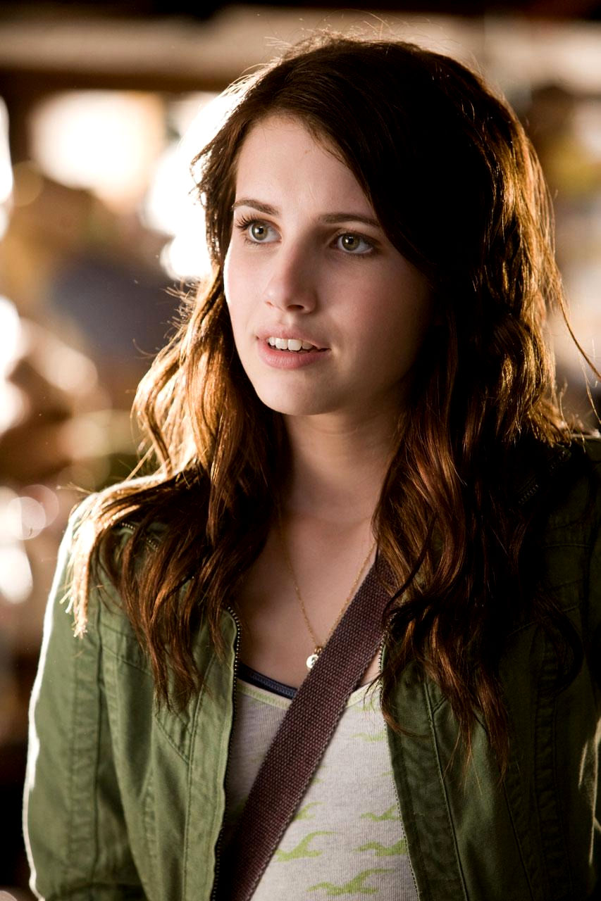 Emma Roberts stars as Andi in DreamWorks' Hotel for Dogs (2009)