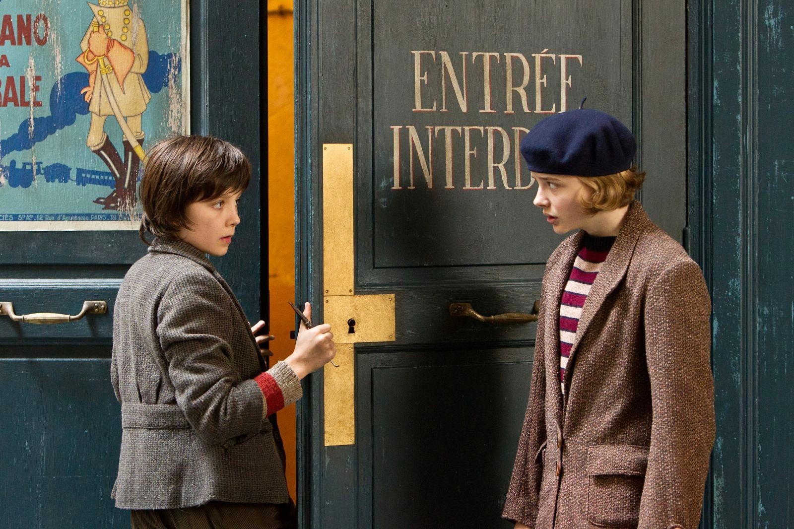 Asa Butterfield stars as Hugo Cabret snd Chloe Moretz stars as Isabelle in Paramount Pictures' Hugo (2011)