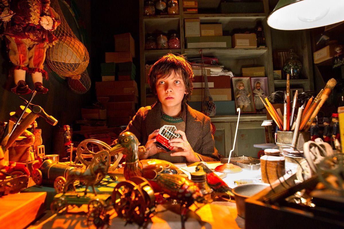 Asa Butterfield stars as Hugo Cabret in Paramount Pictures' Hugo (2011)